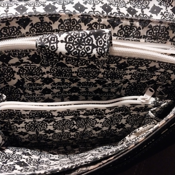 Handbag - Picture 6 of 10